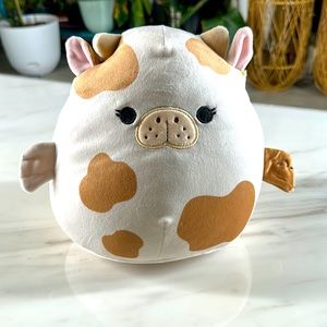 8 inch adorable cow Squishmallow